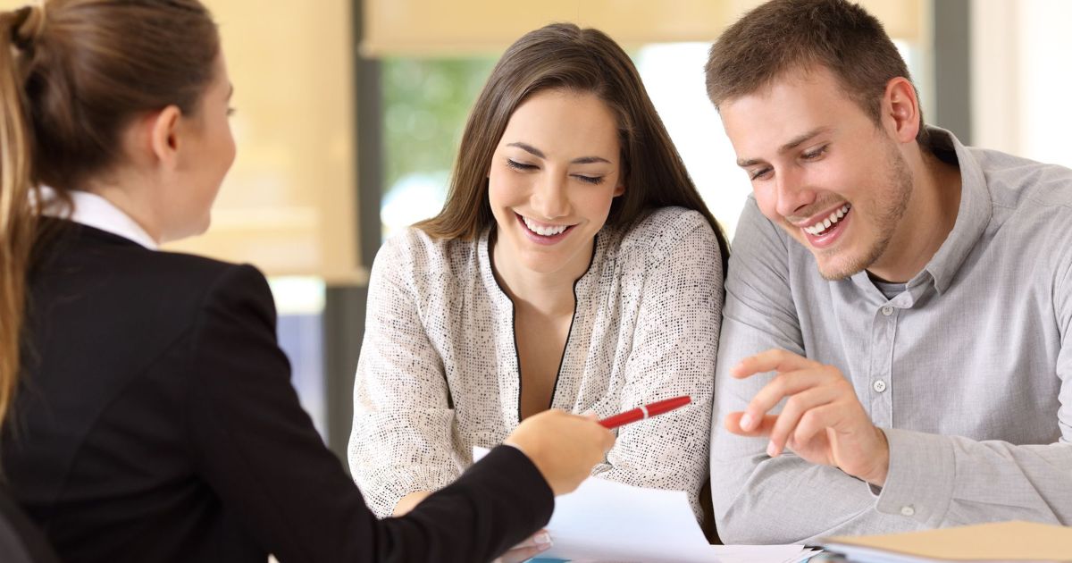 35 Other Ways to Say “Thank You for the Information” (With Examples)